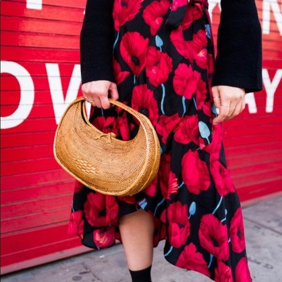 H&M red tulip wrap skirt - Picture 7 of 7